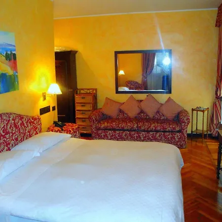 Due Mondi 3* Turín