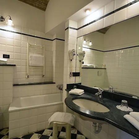 Due Mondi 3* טורינו