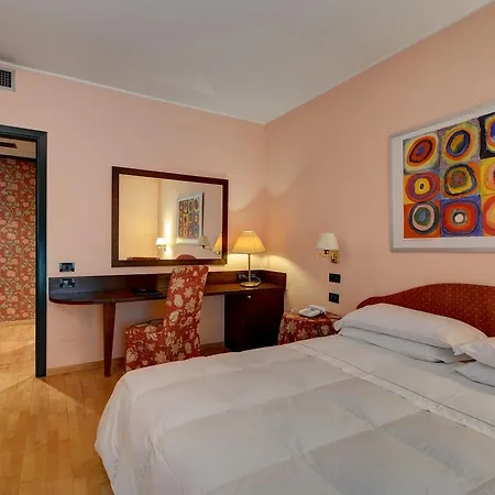 Due Mondi 3* Турин