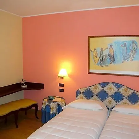 Due Mondi 3* Torino