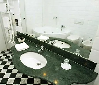 Hotel Due Mondi Turim