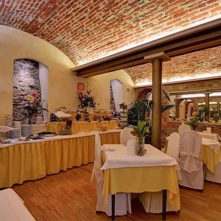 Szálloda Due Mondi Torino