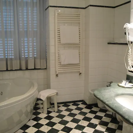 Due Mondi فندق تورينو