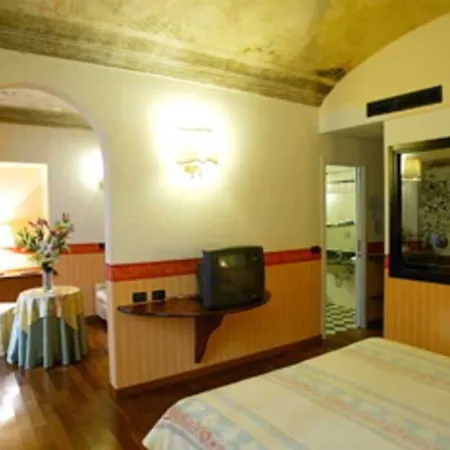 Due Mondi تورينو