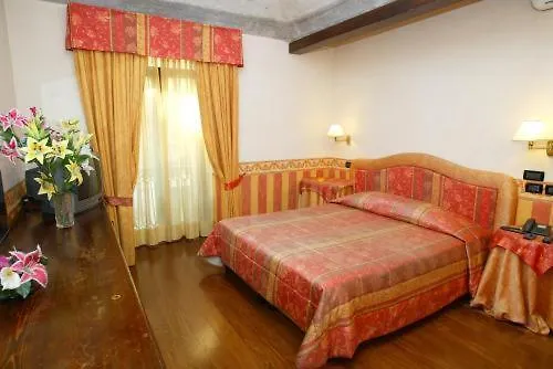 Due Mondi Hotel Turin